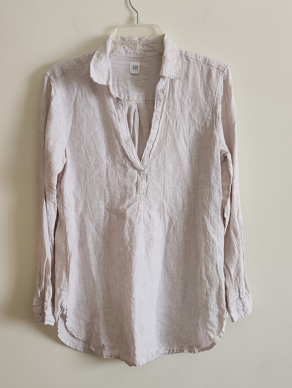 GAP Tan White Pinstripe Linen V-Neck Tunic Blouse Womens Medium